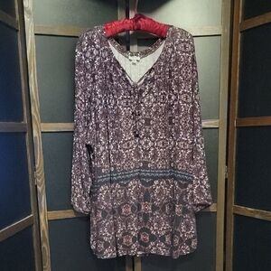Avenue Geometric Floral Tunic in Black and Brown